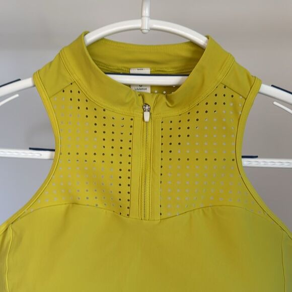 Lululemon Athletica Sports Bra with Racerback Design Size 8 - Picture 10 of 17